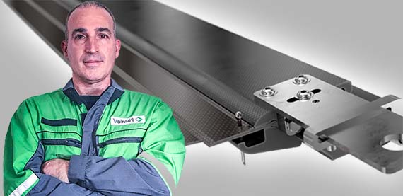 Doctor blade holders for board and paper making    