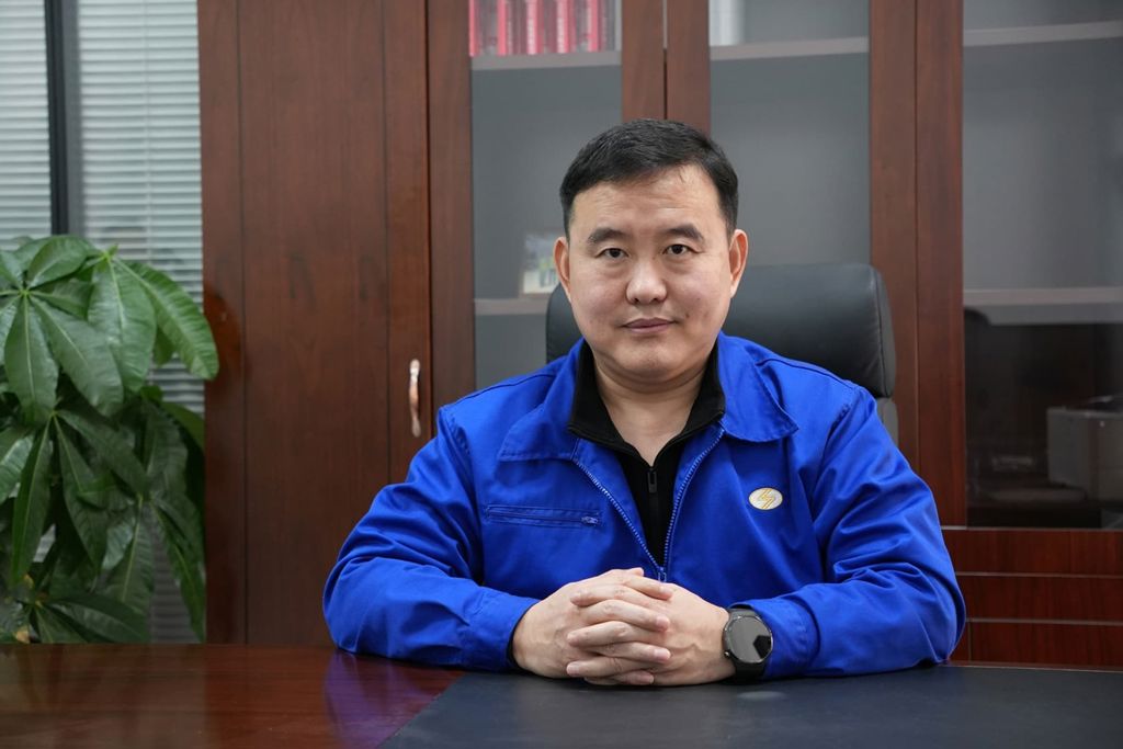 Li Guowei_Vice President for Folding Boxboard_Liansheng Pulp and Paper_low res