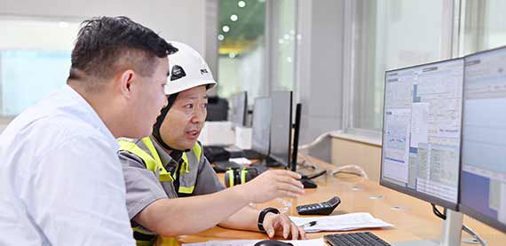 paper-mill-operator-and-maintenance-manager-asia-symbol-guangdong-570x277.jpg