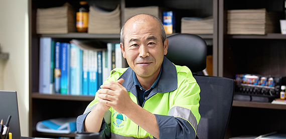 Asia Paper Sihwa_Chang-Ho Lee_Mill Manager_SEP2022_570x277