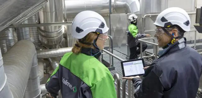 The knowledge-sharing advantage of strong OEM partnerships