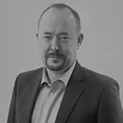 Mika Hållfast