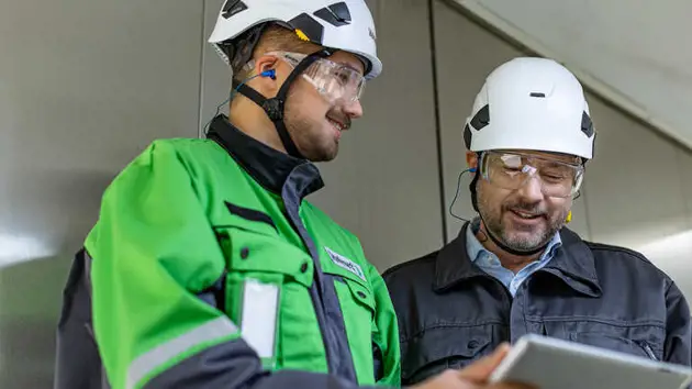 Remote services supporting operators in a daily work