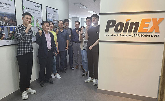 PoinEx team_570.jpg