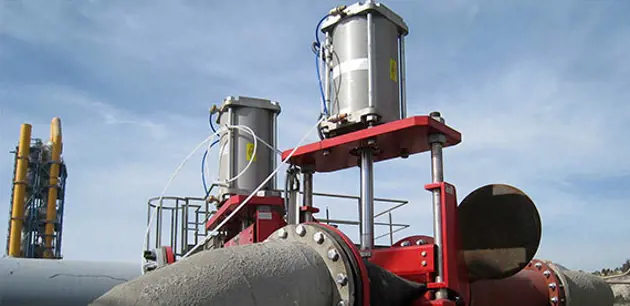 Pinch valves