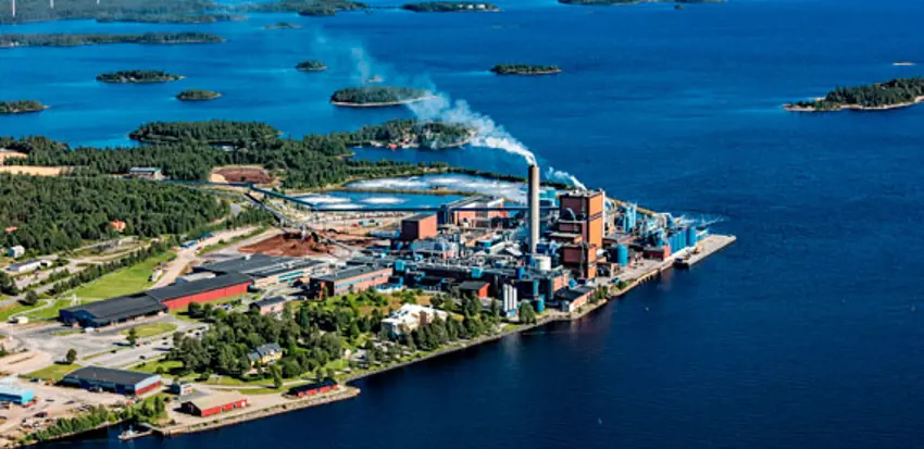 BillerudKorsnäs Karlsborg produces 330,000 tonnes of bleached softwood pulp out of which 130,000 tonnes are pumped to the paper mill producing bleached sack papers, kraft papers and formable paper (FibreForm).