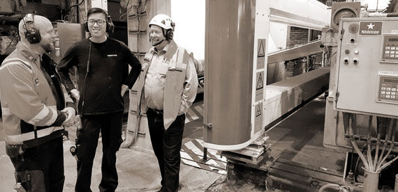 Thomas Skoglund and Tony Tran, Nordic Paper Bäckhammar, and Kari Veikkolainen, Valmet