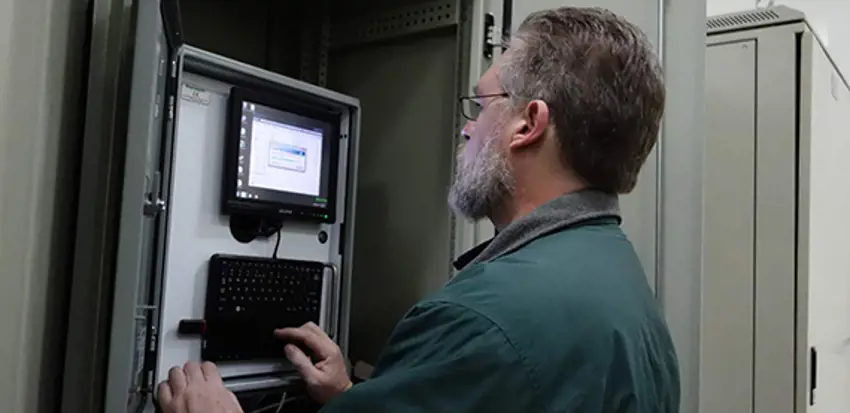 Continuous acoustic furnace temperature measurement