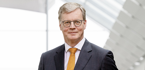 Photos of Valmet Executive Team and Board of Directors members