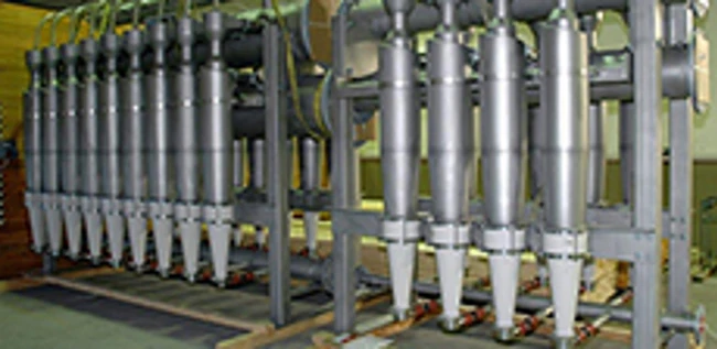 Medium consistency hydrocyclones