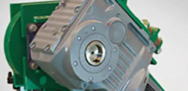 Maximizing safety and prevent accidents in knife-changing work with EasyTurn