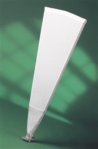 Filter fabrics for recausticizing