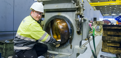Maintenance services for board and paper