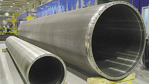 Suction roll shell
