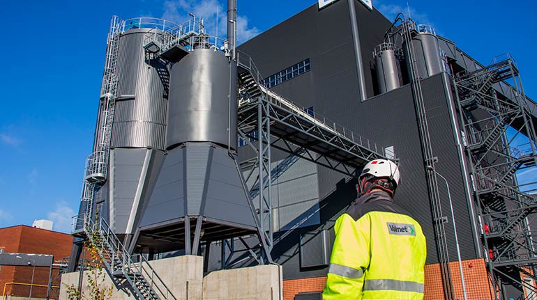 Field services for air emission control 