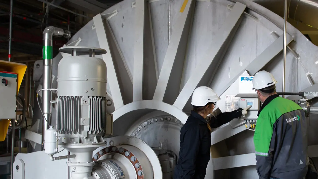 White liquor plant field services for pulp producers