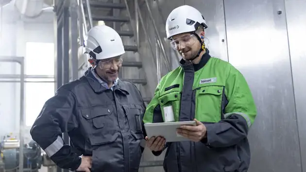 Tail cutting solutions for board and paper machines
